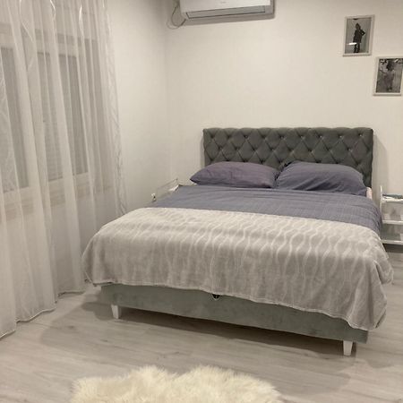 Aine Apartman - Old Bridge Μόσταρ Εξωτερικό φωτογραφία
