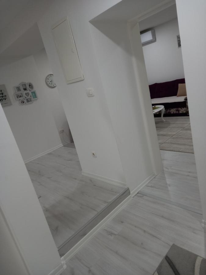Aine Apartman - Old Bridge Μόσταρ Εξωτερικό φωτογραφία